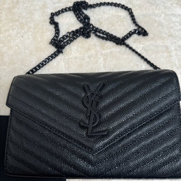 Yves Saint Laurent Black Shoulder Bag - Picture 2 of 13